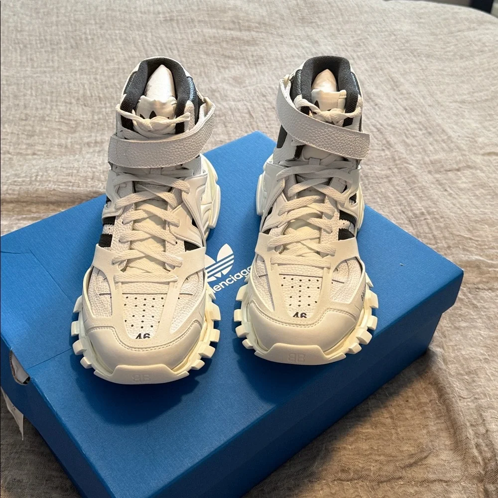 Balenciaga x Adidas Track Forum - Picture 2 of 6